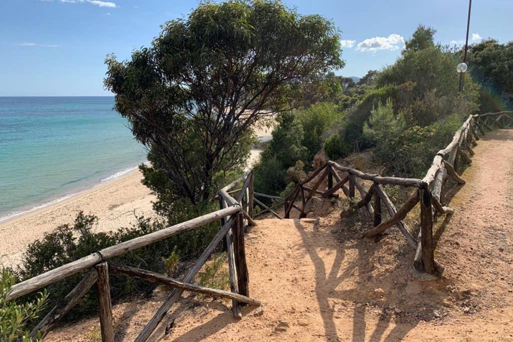 Accogliente Casetta A Calaverde, Pula. Dış mekan fotoğraf